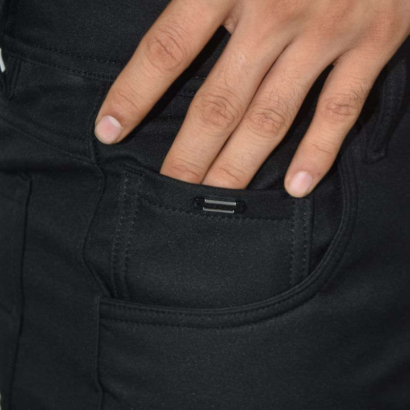 NEGRO