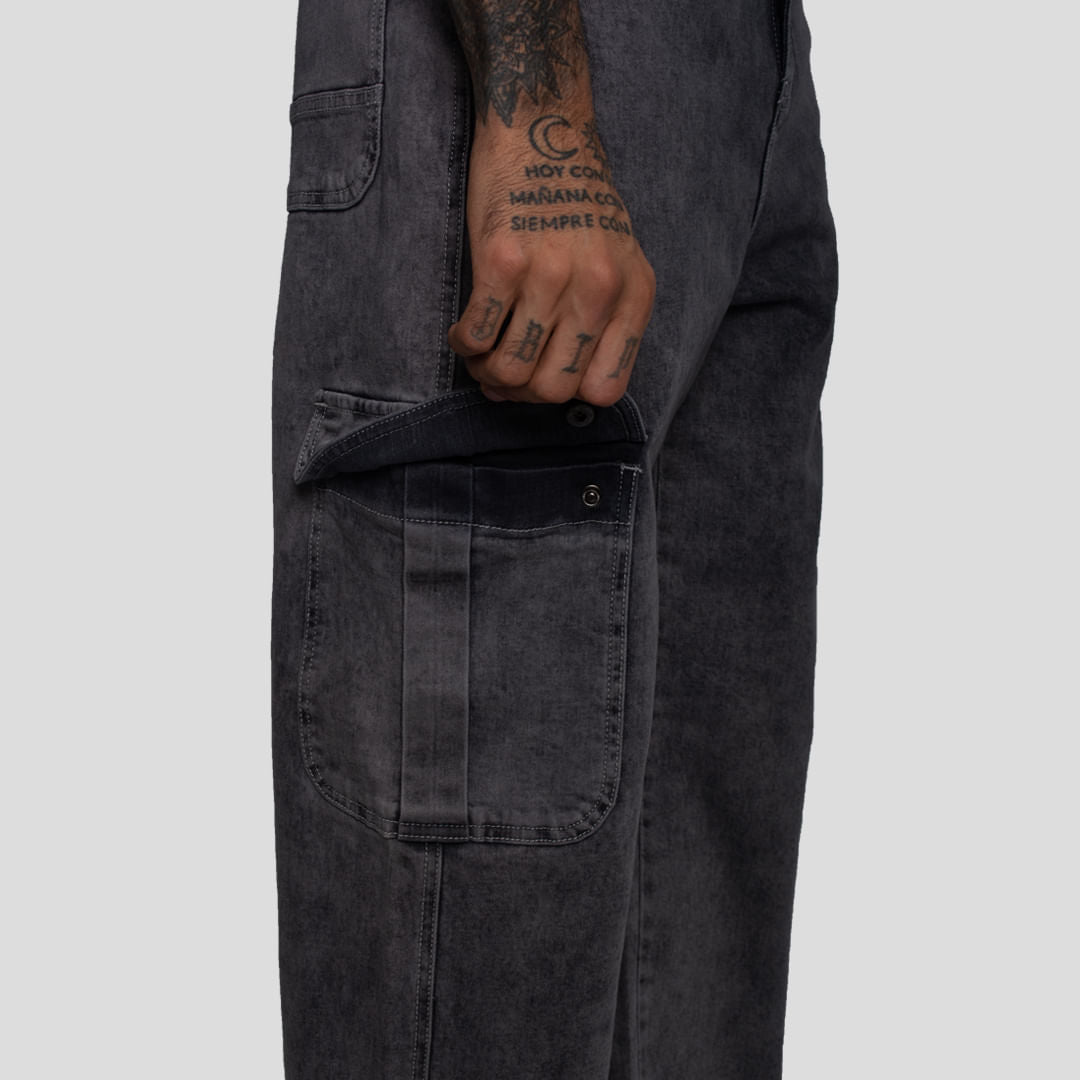 DARK GRAY